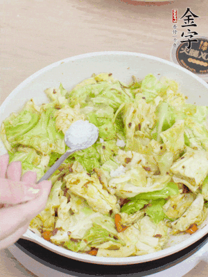 一點鹽、糖調(diào)味。