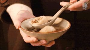 新的一年，我們還是要吃好喝好哦，祝大家元宵快樂(lè)！