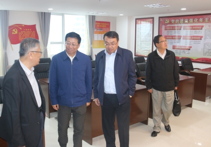 青海省副省長、省國資委黨委書記、主任王黎明，蒞臨省物產(chǎn)集團(tuán)調(diào)研指導(dǎo)工作